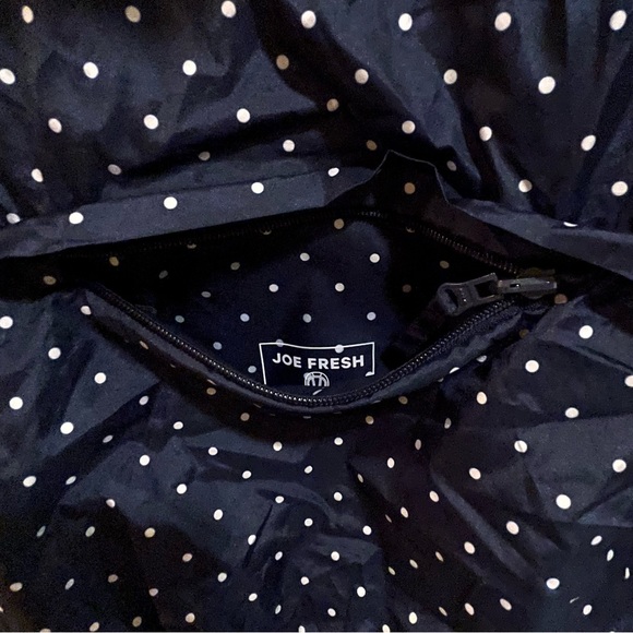 JOE FRESH POLKA DOT PACKABLE RAIN JACKET - Picture 5 of 9